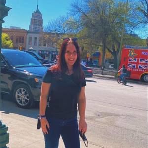 Meet your Posher, Laura